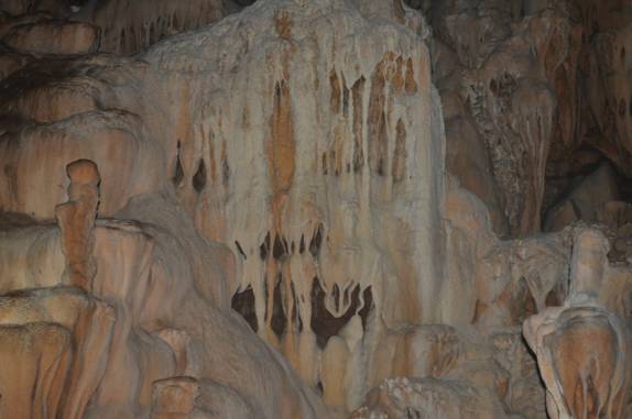 Espeleotemas na ATM Cave, na região de San Ignacio, em Belize (foto da internet)